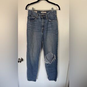 LEVIS Women's Distressed Blue Jeans